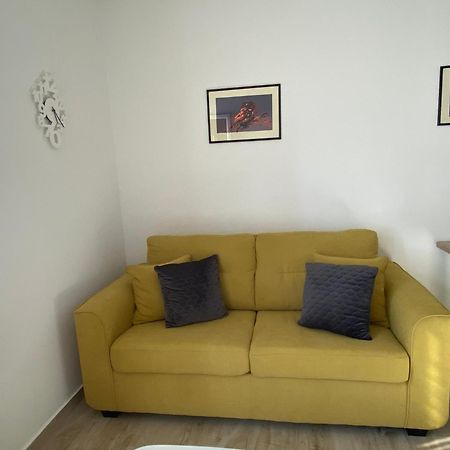 Apartments Carpe Diem Primošten Habitación foto